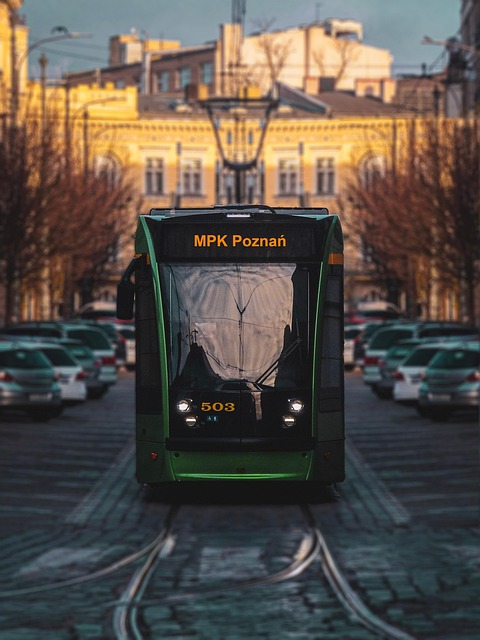 Skryte zakątki Poznania: moja podróż po zapomnianych podwórkach i ich historii